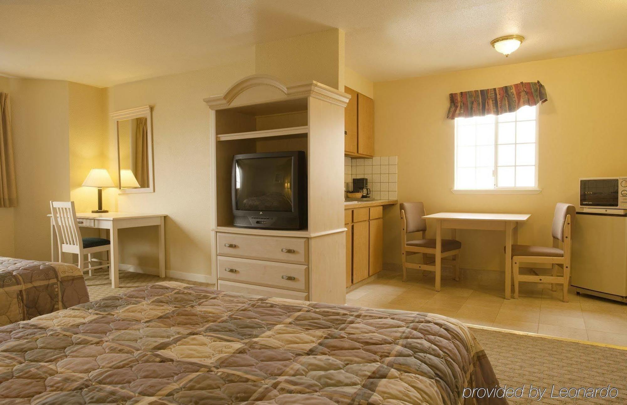 Americas Best Value Inn San Francisco/Pacifica Room photo